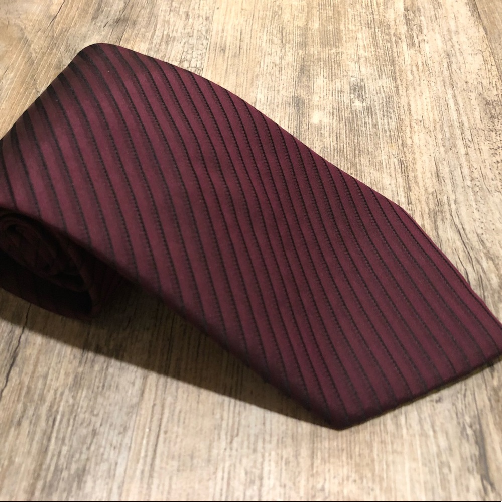 Kenneth Cole New York Tie Red and Black 4” Wide